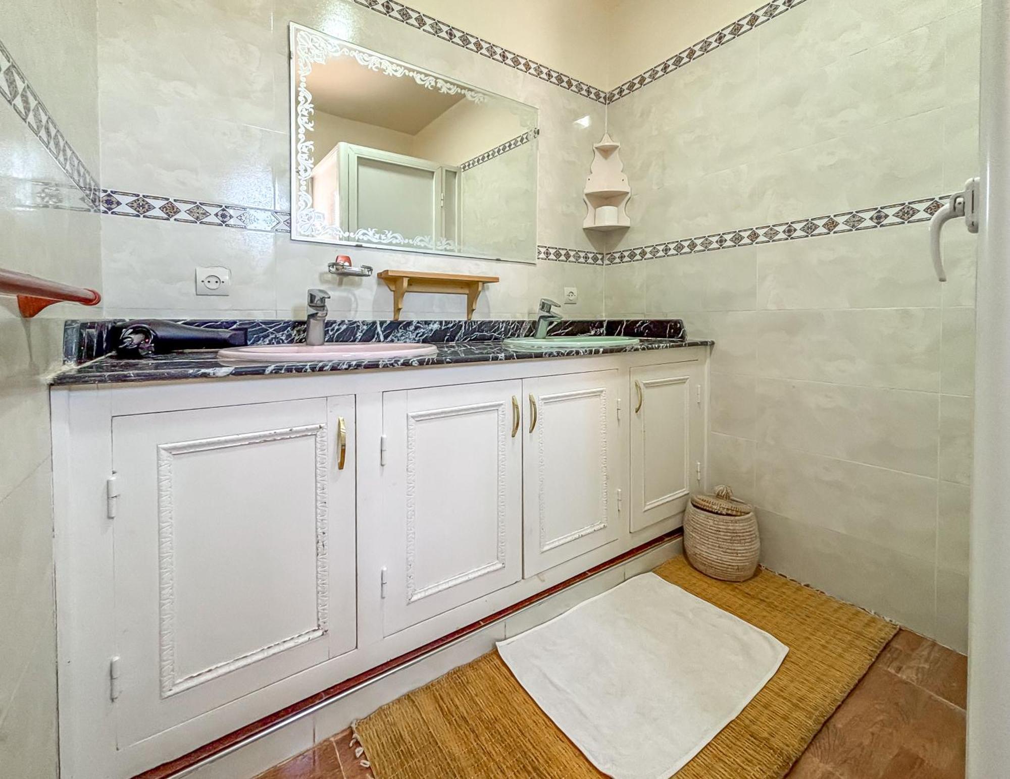 Bed and Breakfast Le Bleu House Sidi Abdallah Ghiat Zewnętrze zdjęcie